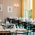 Intercityhotel Hotel