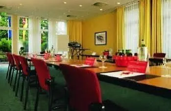 호텔 Intercityhotel