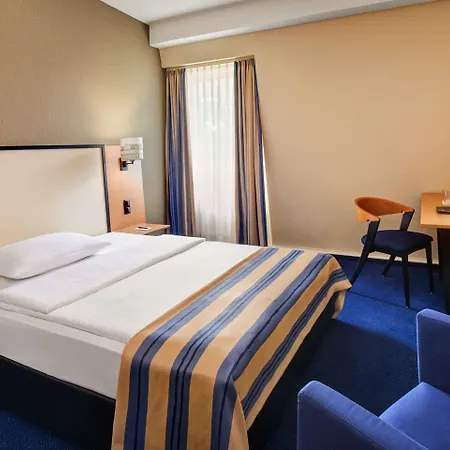 Hotel Intercityhotel 3*