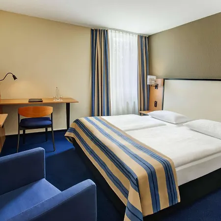 호텔 Intercityhotel 3*