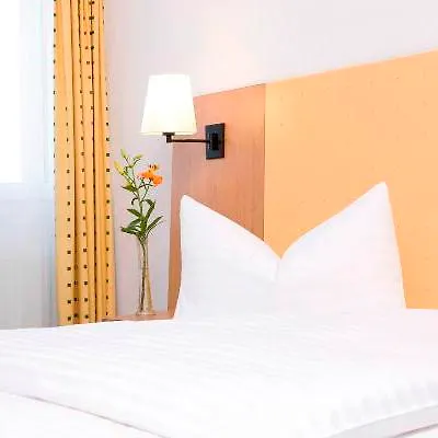 فندق إنترسيتي هوتل سيلي 3*