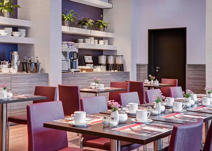 Отель Intercityhotel