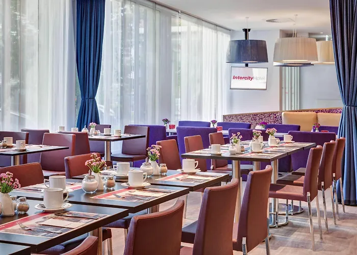 Intercityhotel Отель 3*