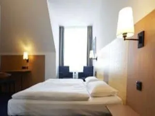 Intercityhotel Отель Целле