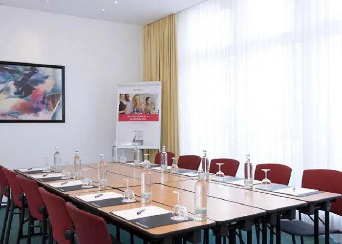 Отель Intercityhotel