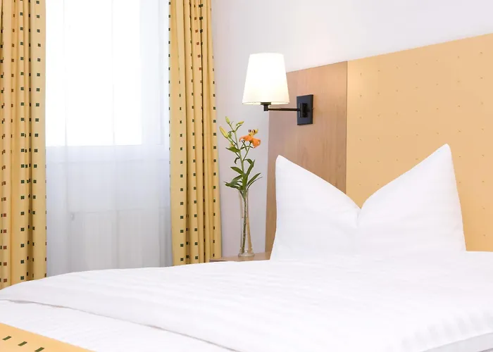 Intercityhotel Отель Целле