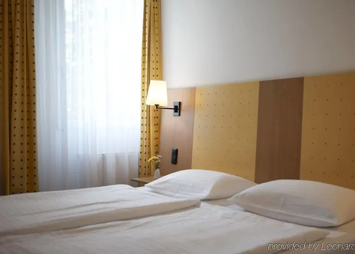 Отель Intercityhotel Целле